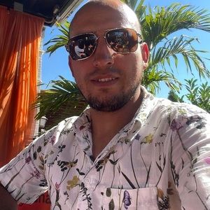 Meet your Posher, Joe